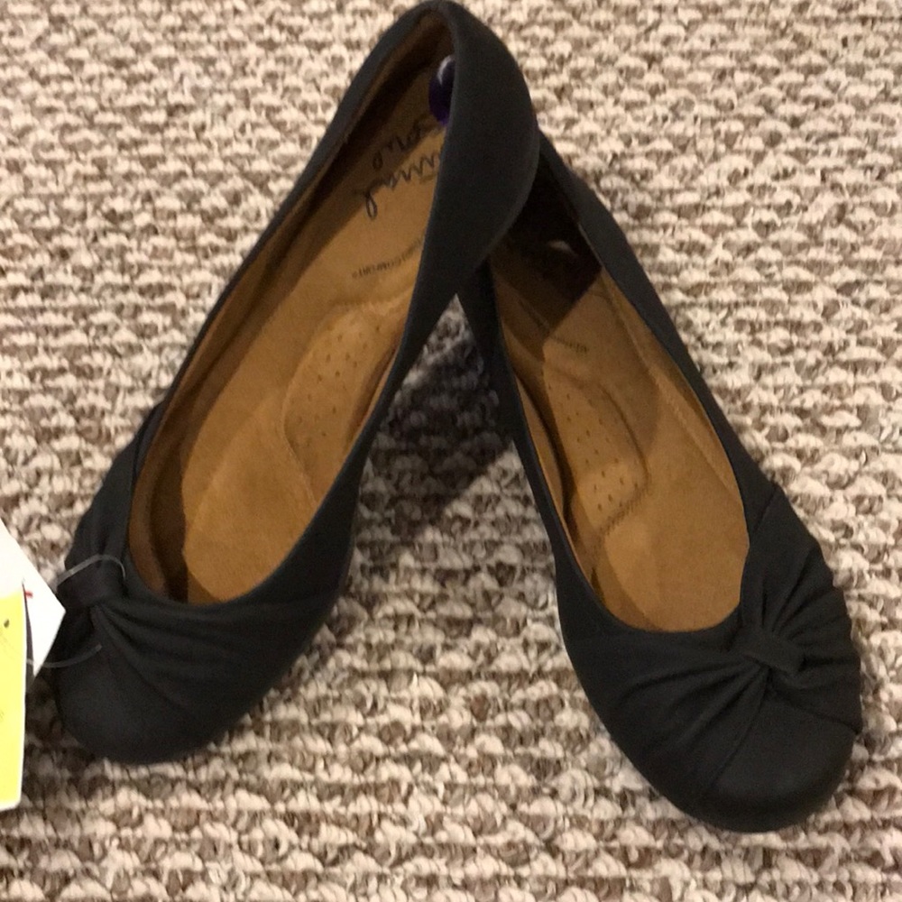 “Genie” Natural Soul flats